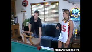 ���วัดดีวัยรุ่นคลับข 9-แพนดอร่าคือความฝันของโทนี่ Tedeschi-เป็นวัยรุ่นหญิงกับสระว่ายน้ำโต๊ะ