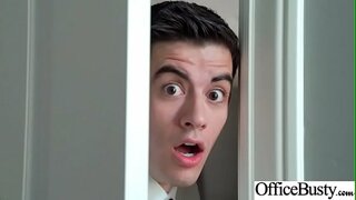 Дзяўчына-шлюха (Дайманд Джэксан) З Вялізнымі Круглымі Сіськамі Трахацца Ў Офісе відэа-09