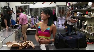 Մերկ дилетантка ստանում шлонг