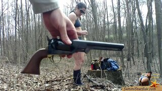 Ūkio Mergaitė ir Šaunamųjų ginklų