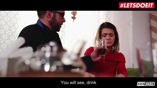 LETSDOEIT - סקסית עם הזנזונת לארה מערב נושבת מתעסק עם לב שבור אבא